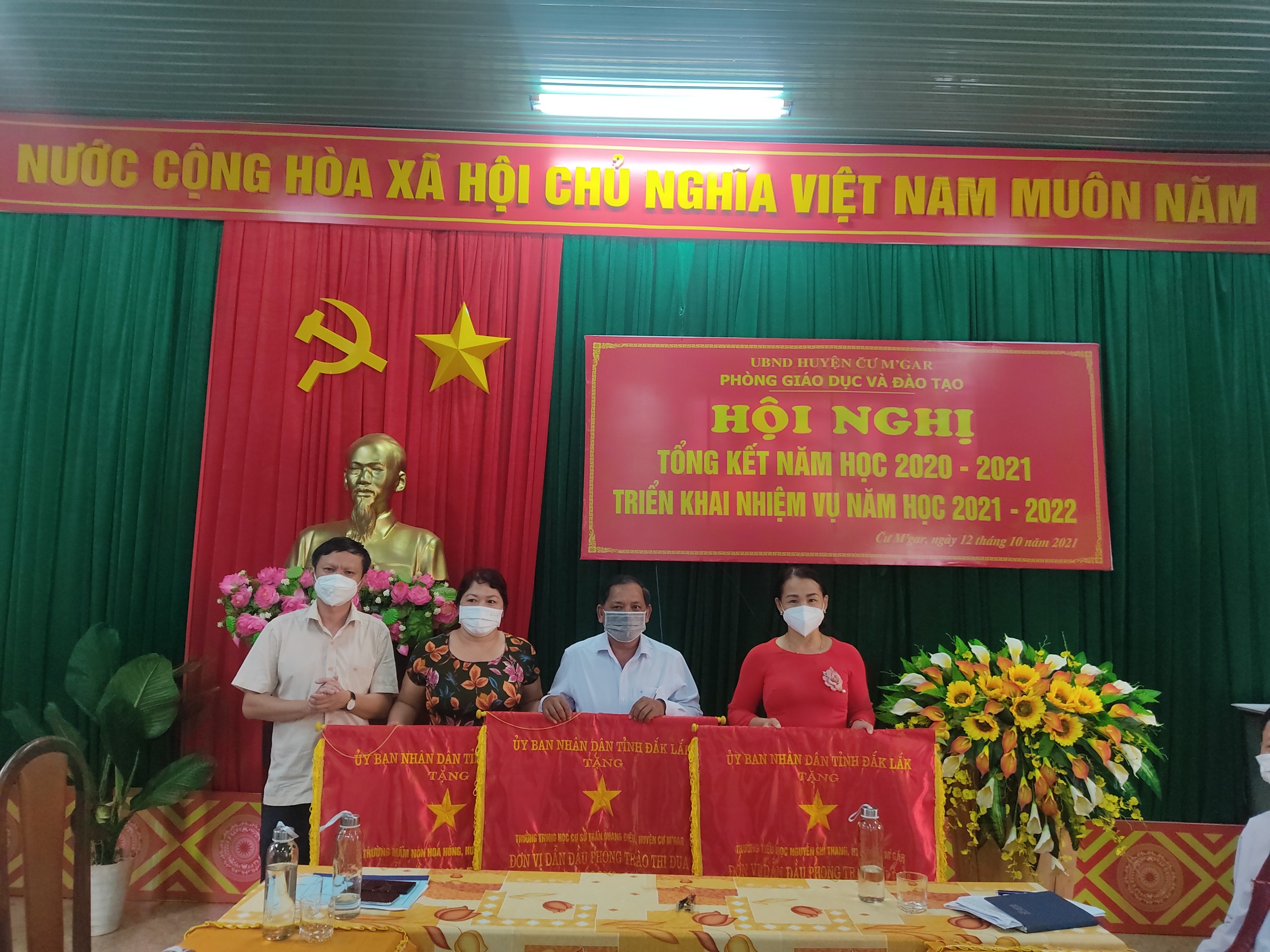 Hội nghị trực tuyến tổng kết năm học 2020-2021, triển khai nhiệm vụ năm học 2021-2022