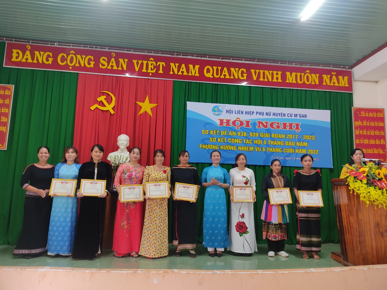 Hội LHPN huyện Čư M'gar sơ kết thực hiện Đề án 938, Đề án 939, sơ kết công tác Hội và phong trào phụ nữ 06 tháng đầu năm, triển khai phương, hướng nhiệm vụ 06 tháng cuối năm 2022