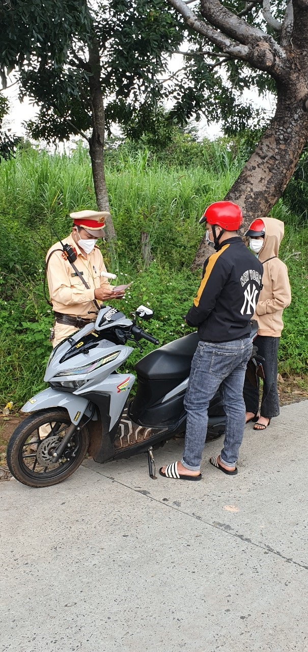 Huyện Cư M'gar tăng cường đảm bảo trật tự an toàn giao thông ở vùng nông thôn, vùng đồng bào dân tộc thiểu số