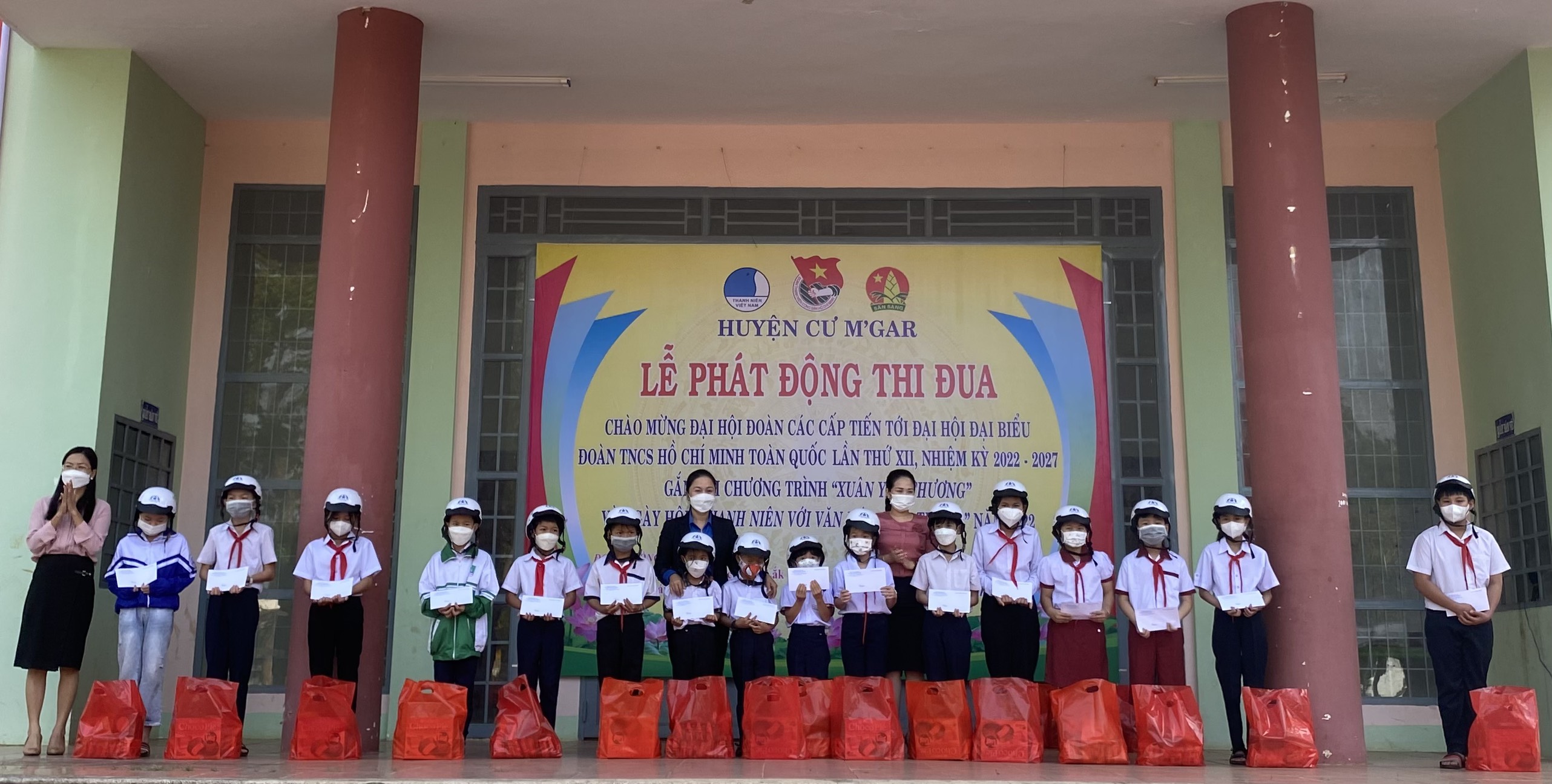 Huyện Đoàn Čư M'gar phát động thi đua năm 2022