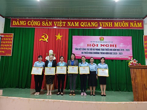 Tổng kết công tác Đội và phong trào thiếu nhi năm học 2019-2020, triển khai nhiệm vụ năm học 2020-2021