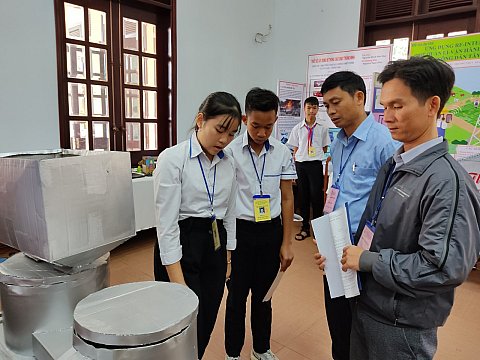 Cuộc thi khoa học kỹ thuật cấp huyện giành cho học sinh khối THCS năm học 2020-2021