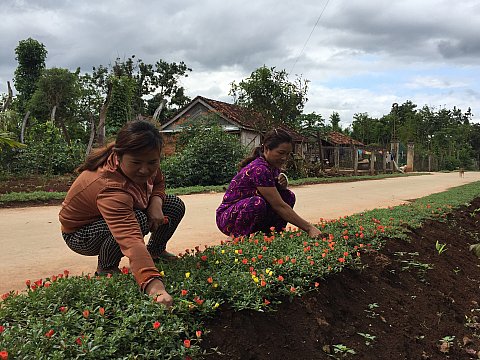 Hội LHPN xã Ea M'nang “điểm sáng” trong thực hiện mô hình “03 sạch”, góp phần bảo vệ môi trường, xây dựng NTM