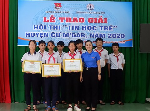 Hội thi và trao giải tin học trẻ huyện Cư M'gar năm 2020