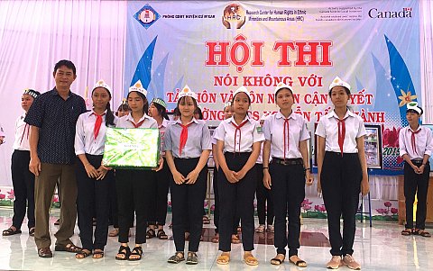 Trường THCS Nguyễn Tất Thành tổ chức thành công hội thi “Nói không với tải hôn và hôn nhân cận huyết thống”