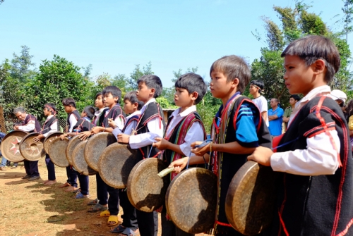 Huyện Đoàn Cư M'gar với phong trào xây dựng nếp sống văn minh, giữ gìn phát huy bản sắc văn hoá dân tộc