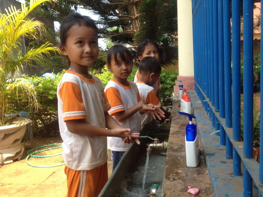 Chủ Động Phòng Bệnh Tay - Chân - Miệng Cho Trẻ Trong Trường Học