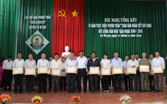 Huyện Cư M’gar: Tổng kết 15 năm cuộc vận động “Toàn dân đoàn kết xây dựng đời sống văn hóa”