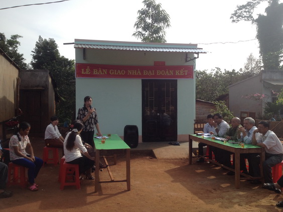 Huyện Cư M’gar bàn giao nhà “Đại đoàn kết” cho gia đình ông Y Kiết Êban