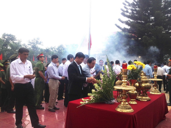 Huyện Cư M’gar tổ chức viếng Nghĩa trang Liệt sỹ