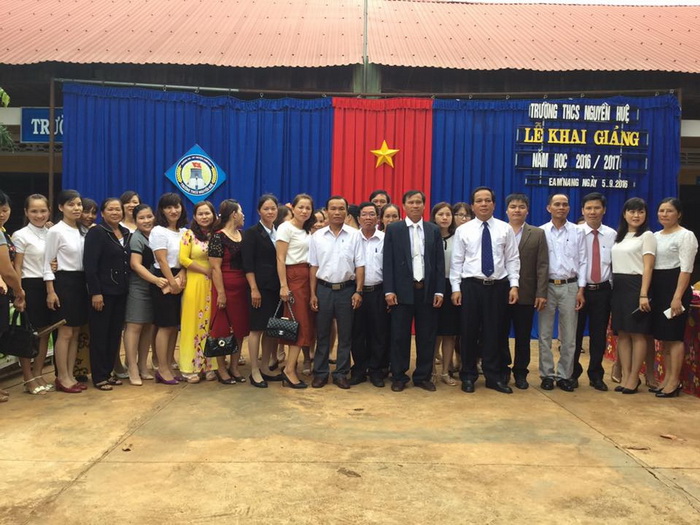 Trường THCS Nguyễn Huệ khai giảng năm học mới 2016-2017