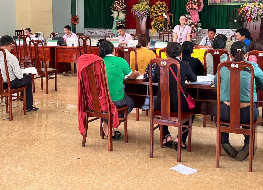 TIẾP TỤC NÂNG CAO CHẤT LƯỢNG HOẠT ĐỘNG TẠI CÁC ĐIỂM GIAO DỊCH XÃ