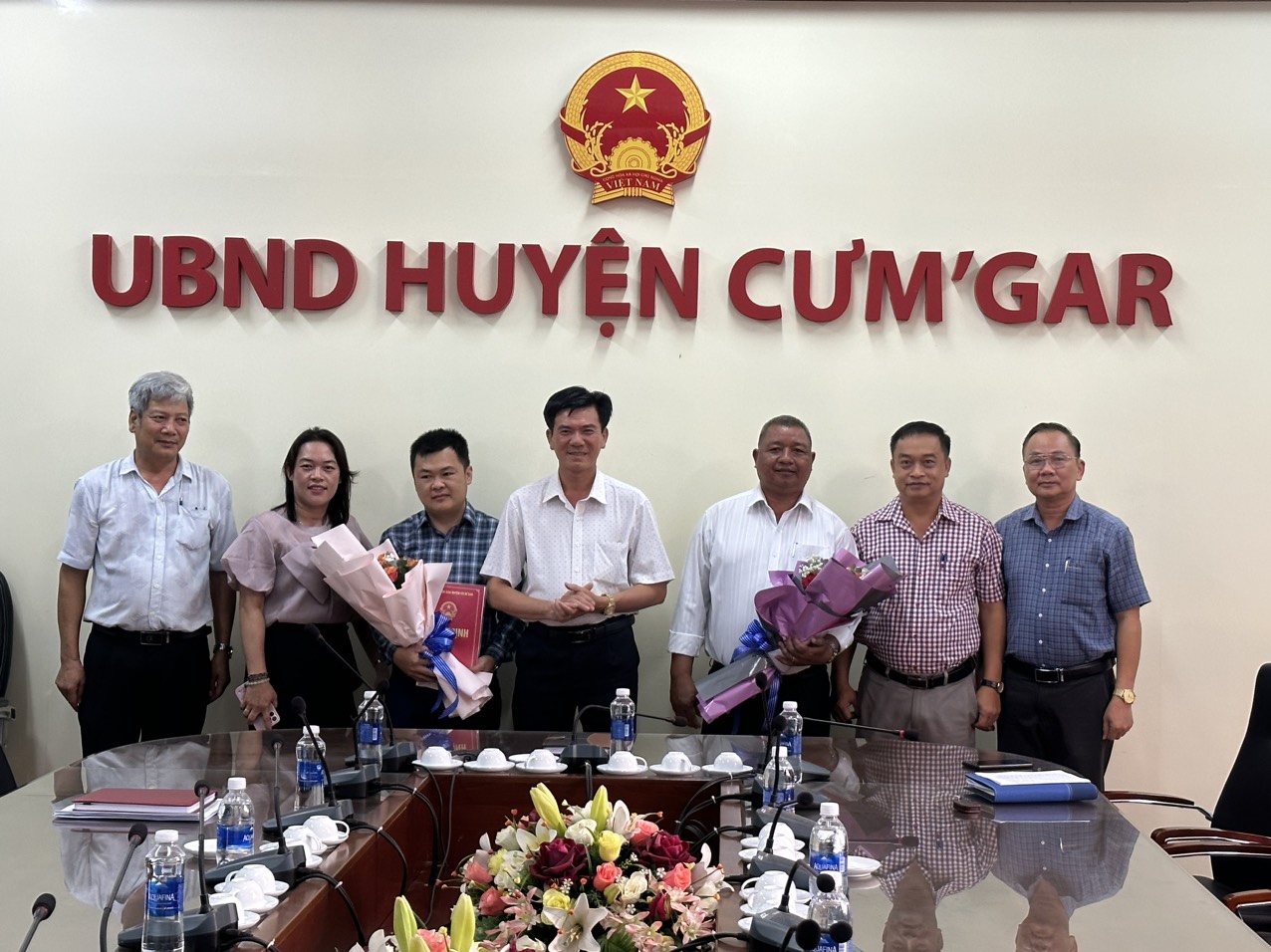 UBND Huyện Cư M’gar tổ chức Lễ công bố quyết định điều động, bổ nhiệm cán bộ quản lý các các phòng, ban chuyên môn thuộc huyện