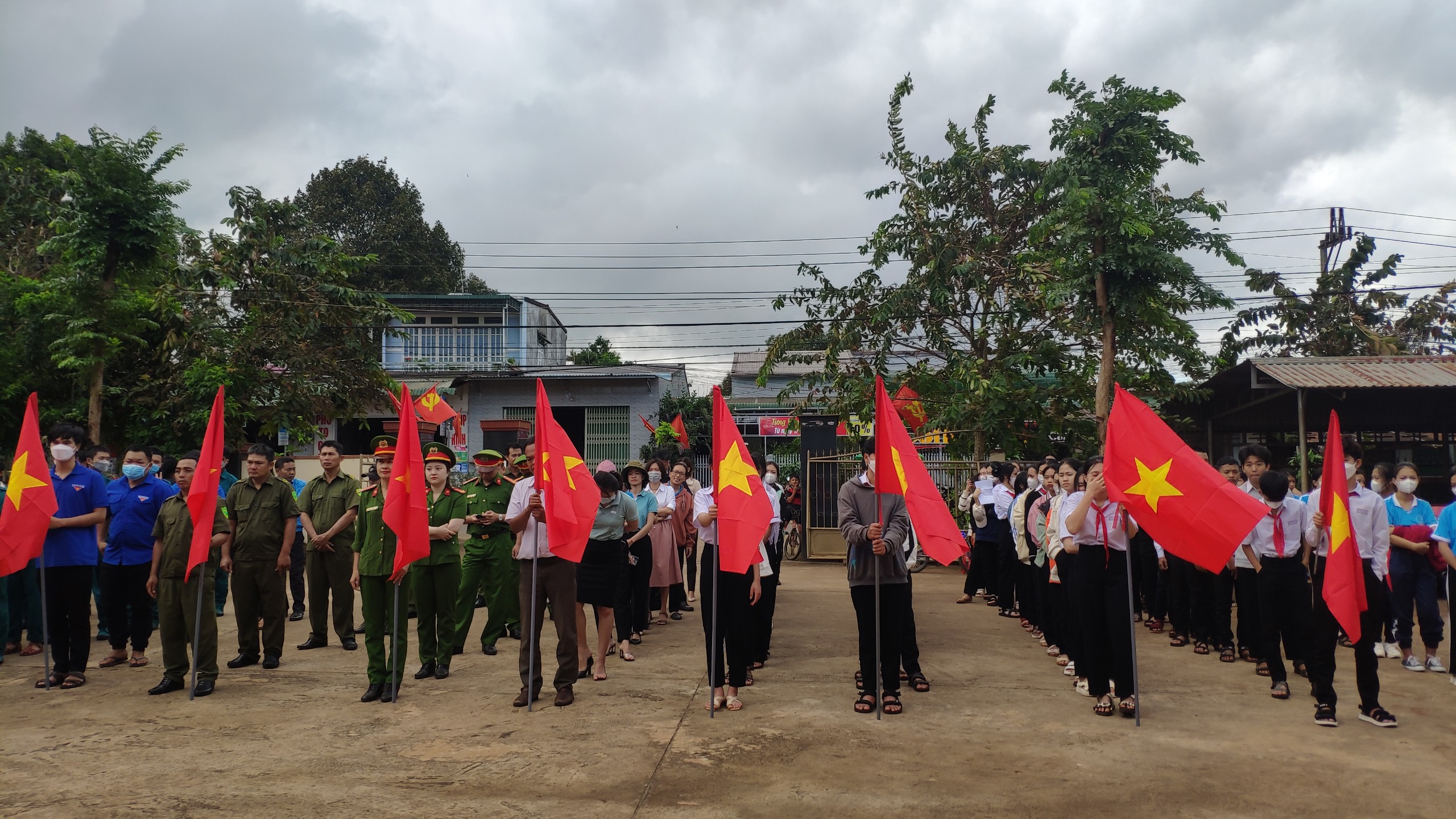 XÃ CƯ SUÊ TỔ CHỨC LỄ RA QUÂN THỰC HIỆN ĐỢT CAO ĐIỂM TẤN CÔNG, TRẤN ÁP TỘI PHẠM, BẢO ĐẢM AN NINH, TRẬT TỰ TẾT NGUYÊN ĐÁN QUÝ MÃO 2023
