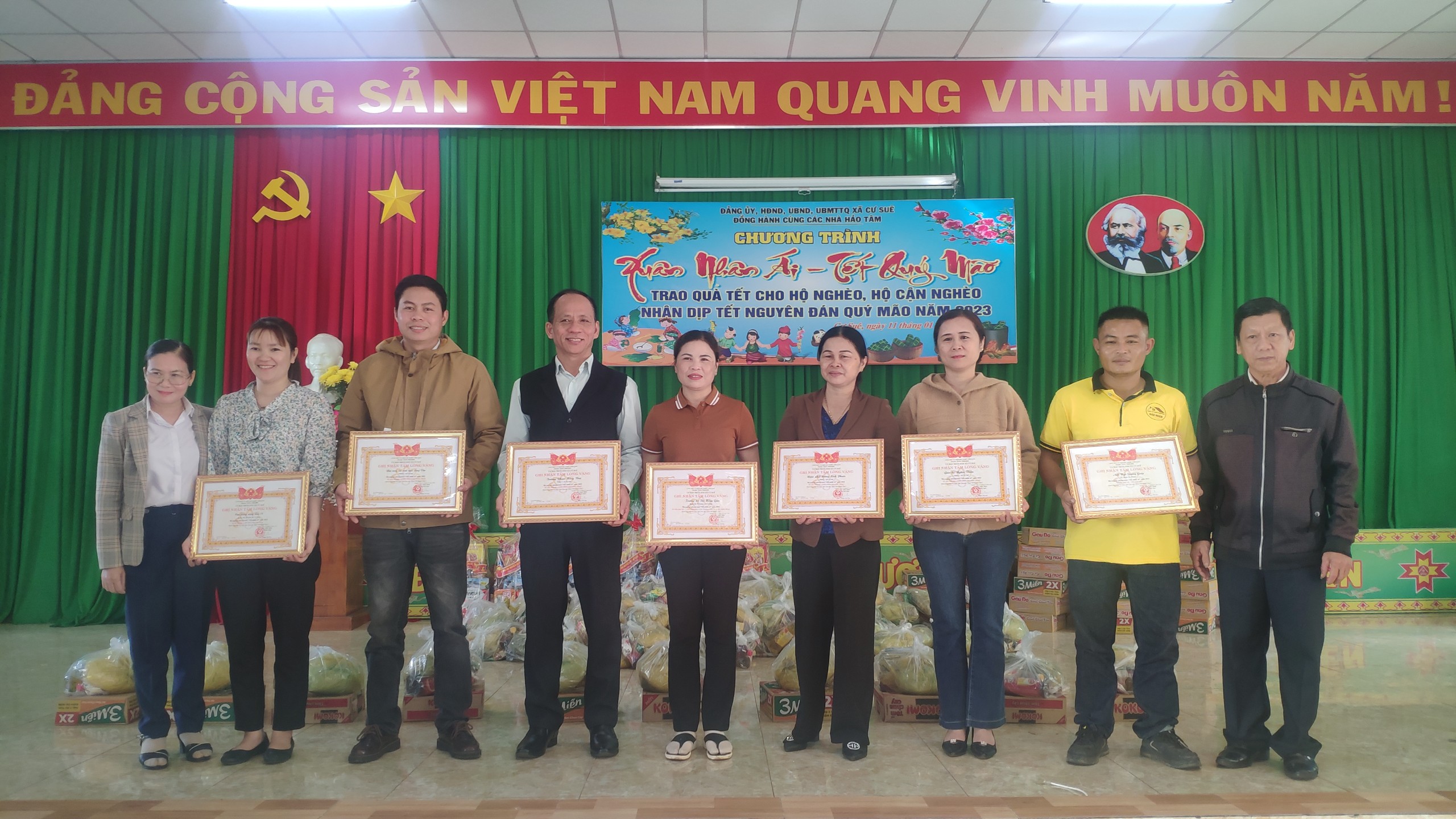 xuan-nhan-ai-tet-quy-mao-2023-01