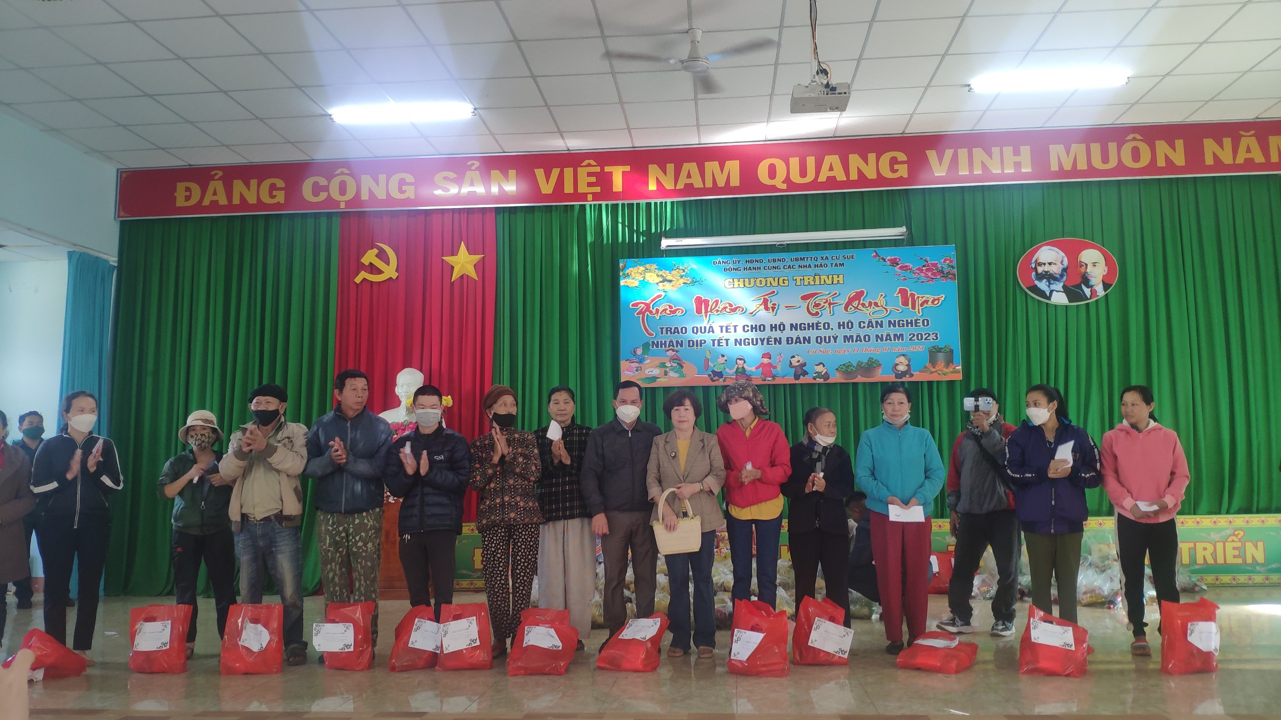 xuan-nhan-ai-tet-quy-mao-2023-05