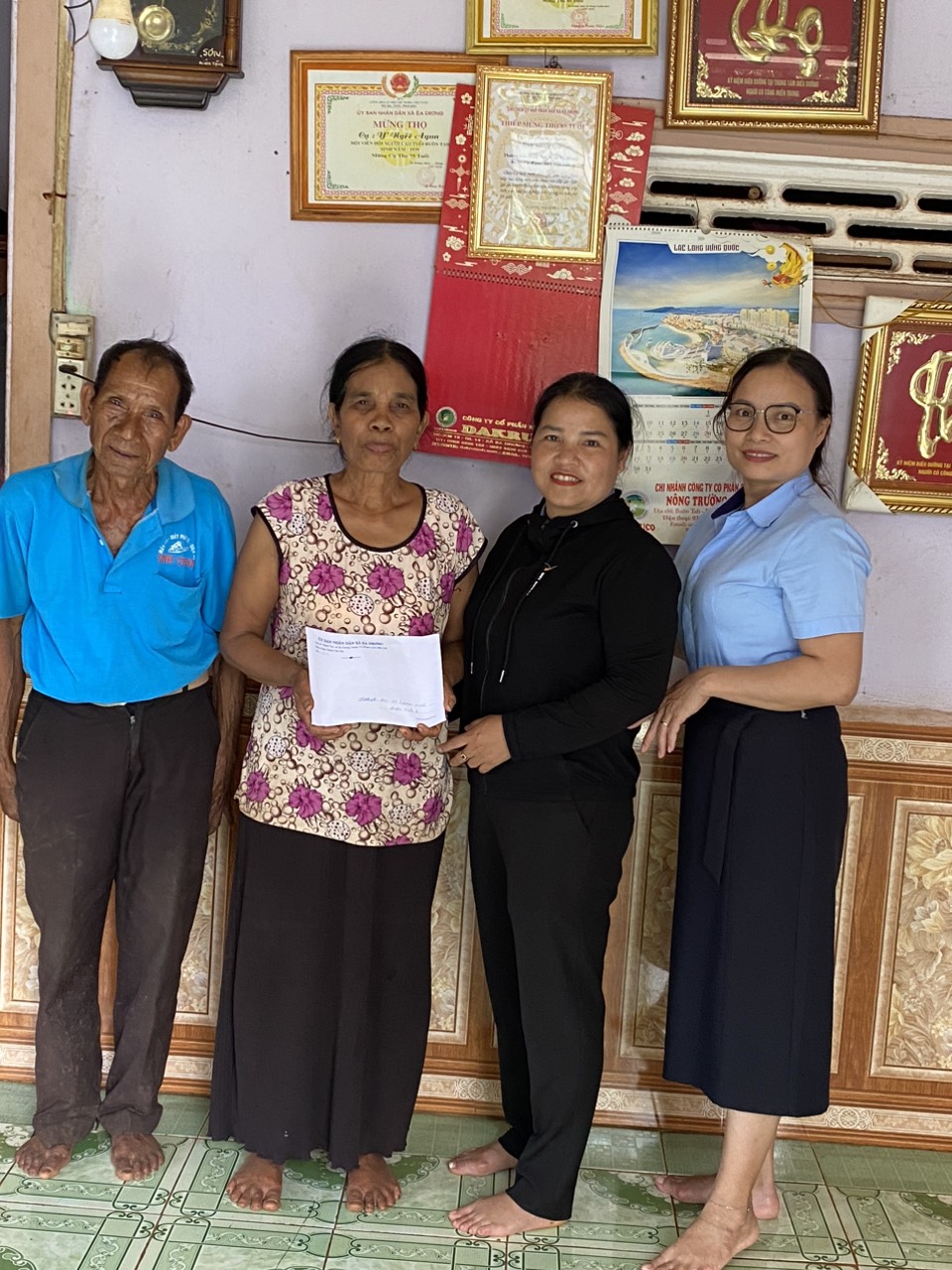xã Ea Drơng: Các hoạt động thiết thực hướng tới kỷ niệm 77 năm ngày thương binh - liệt sỹ ( 27/7/1947 - 27/7/2024 )