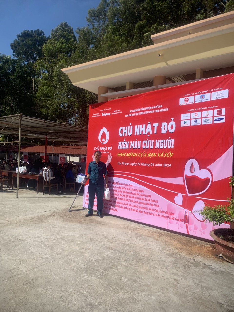 HIẾN MÁU CỨU NGƯỜI - SINH MỆNH CỦA BẠN VÀ TÔI
