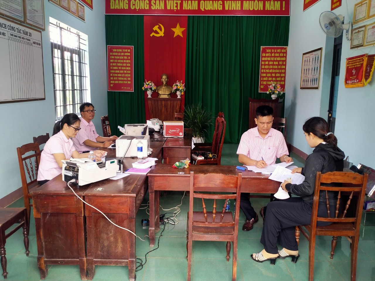 THỰC HIỆN CÔNG TÁC KIỂM TRA, GIÁM SÁT HOẠT ĐỘNG ỦY THÁC VỚI NGÂN HÀNG CHÍNH SÁCH XÃ HỘI