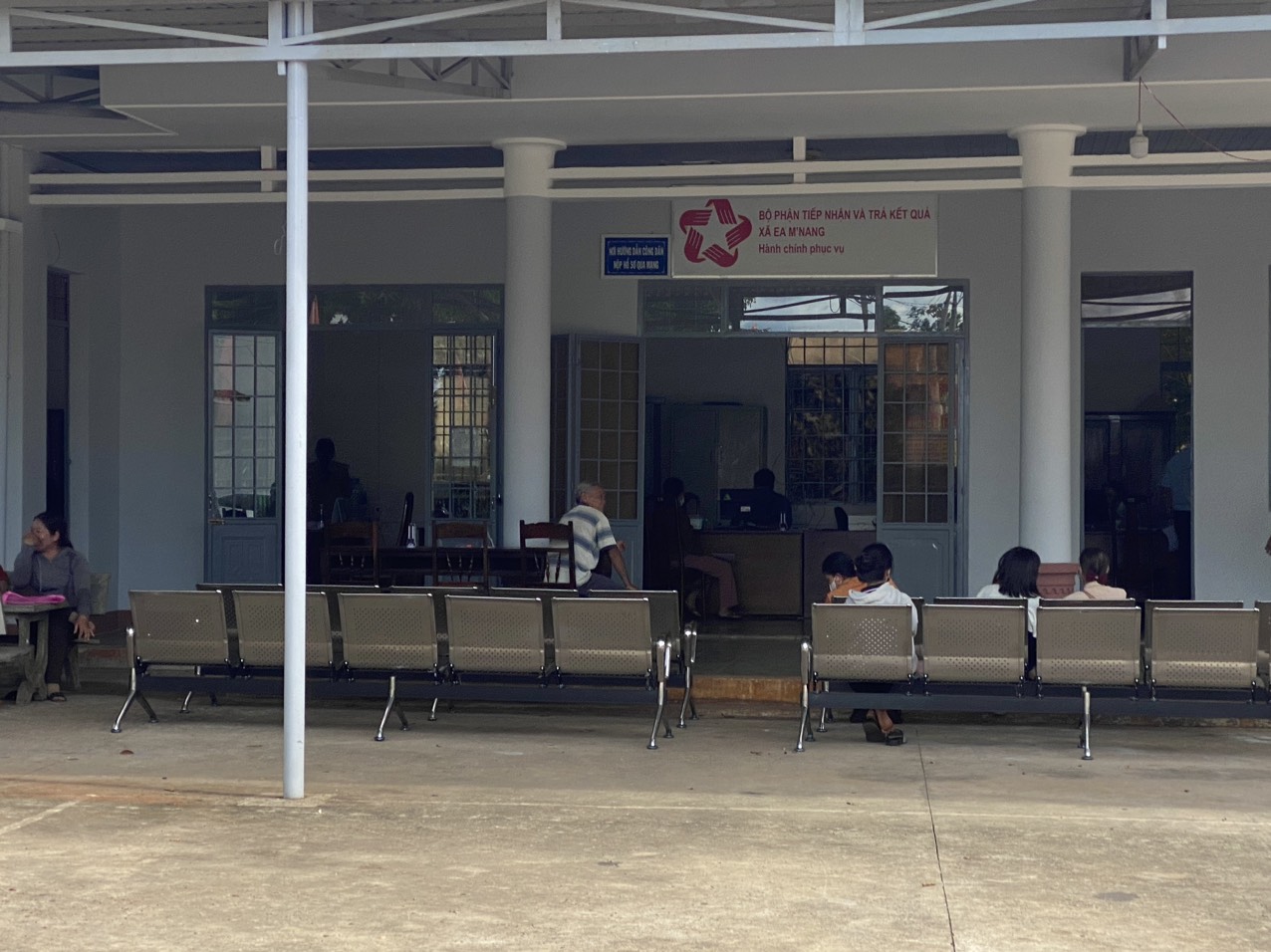 Thay đổi vị trí làm việc Bộ phận một cửa xã Ea M’nang