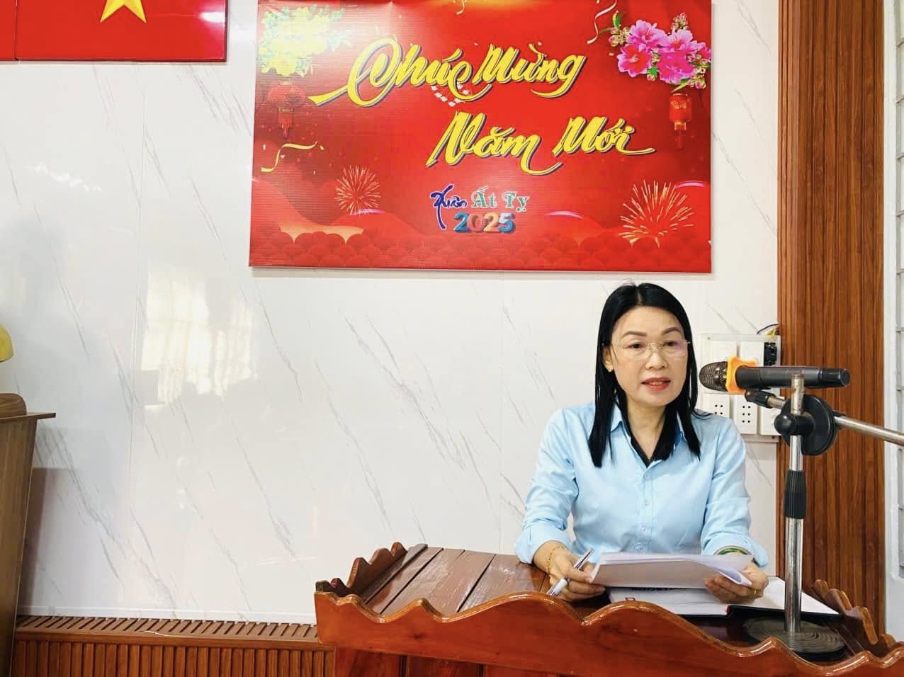 Tổ chức Lễ chào cờ kỷ niệm 95 năm Ngày thành lập Đảng Cộng sản Việt Nam (3/2/1930 - 03/02/2025) và gặp mặt đầu năm mới Ất Tỵ