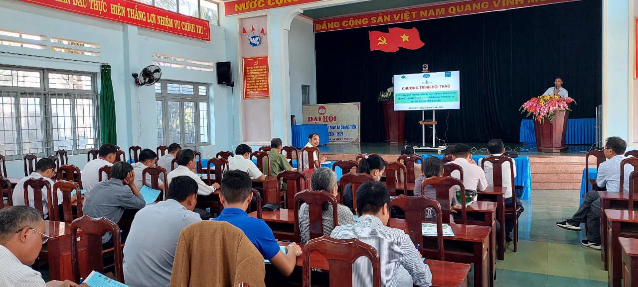 Tổ chức tập huấn kỹ thuật canh tác chống chịu với biến đổi khí hậu