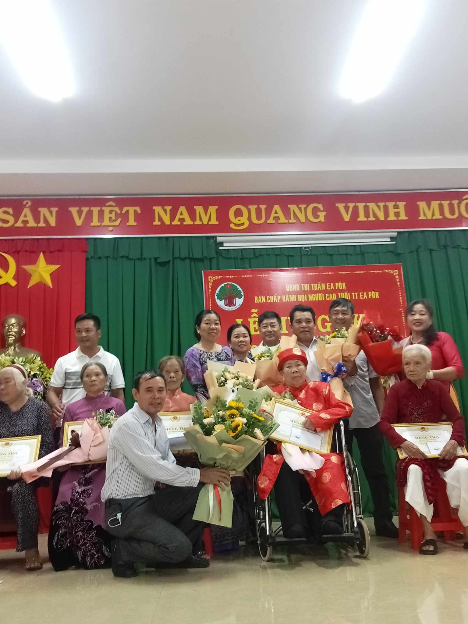 Đảng ủy, HĐND, UBND, UBMTTQVN  thị trấn Ea Pốk long trọng tổ chức Lễ Mừng thọ cho người cao tuổi trên địa bàn thị trấn