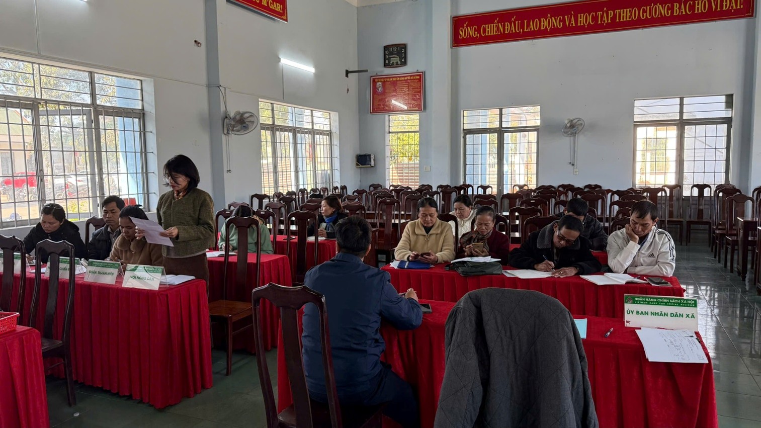 Ngân hàng Chính sách xã hội Cư M’gar tổ chức giao dịch định kỳ tại Điểm giao dịch xã Cư M’gar