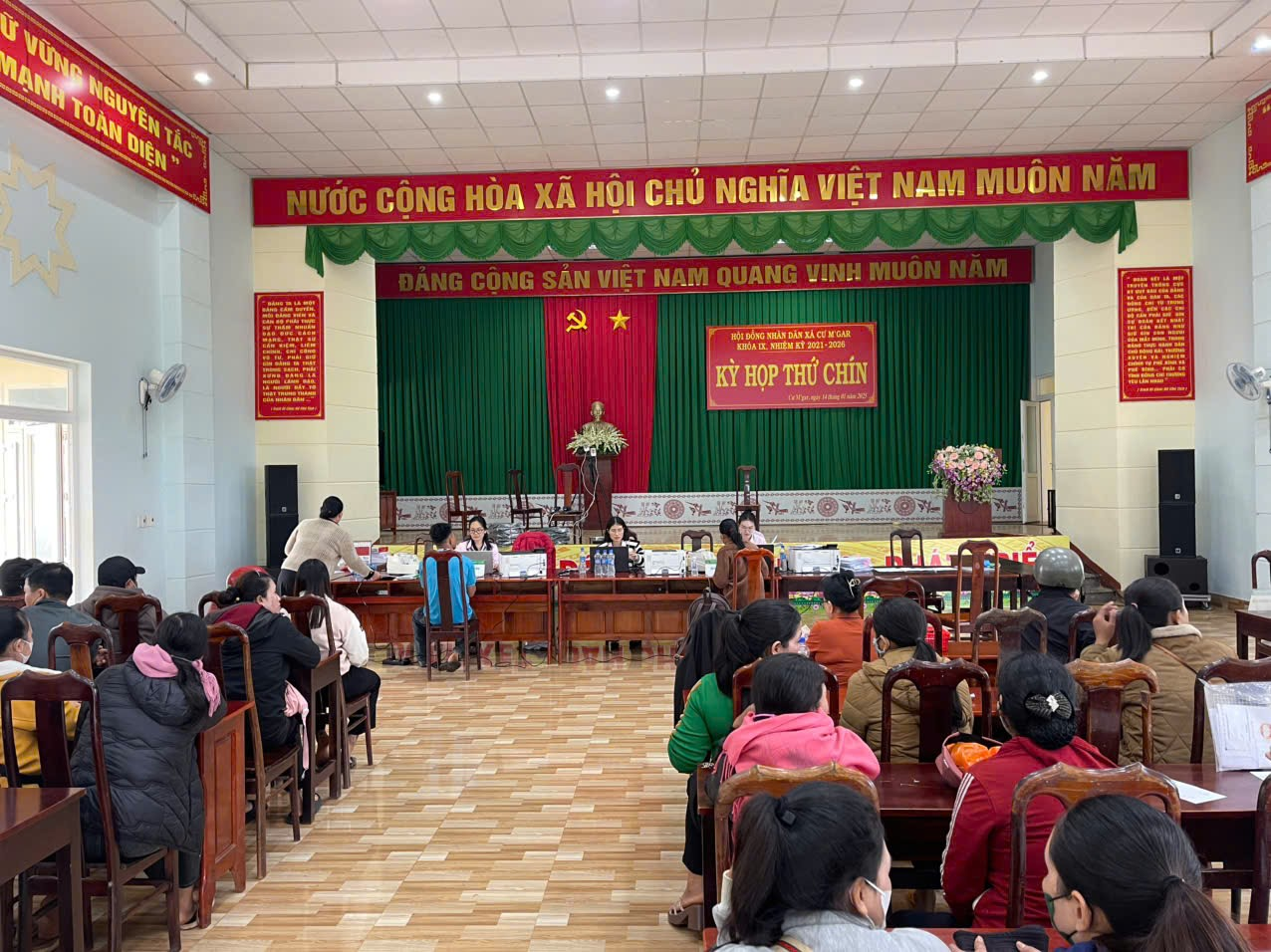 Tiếp tục nâng cao chất lượng hoạt động tại điểm giao dịch