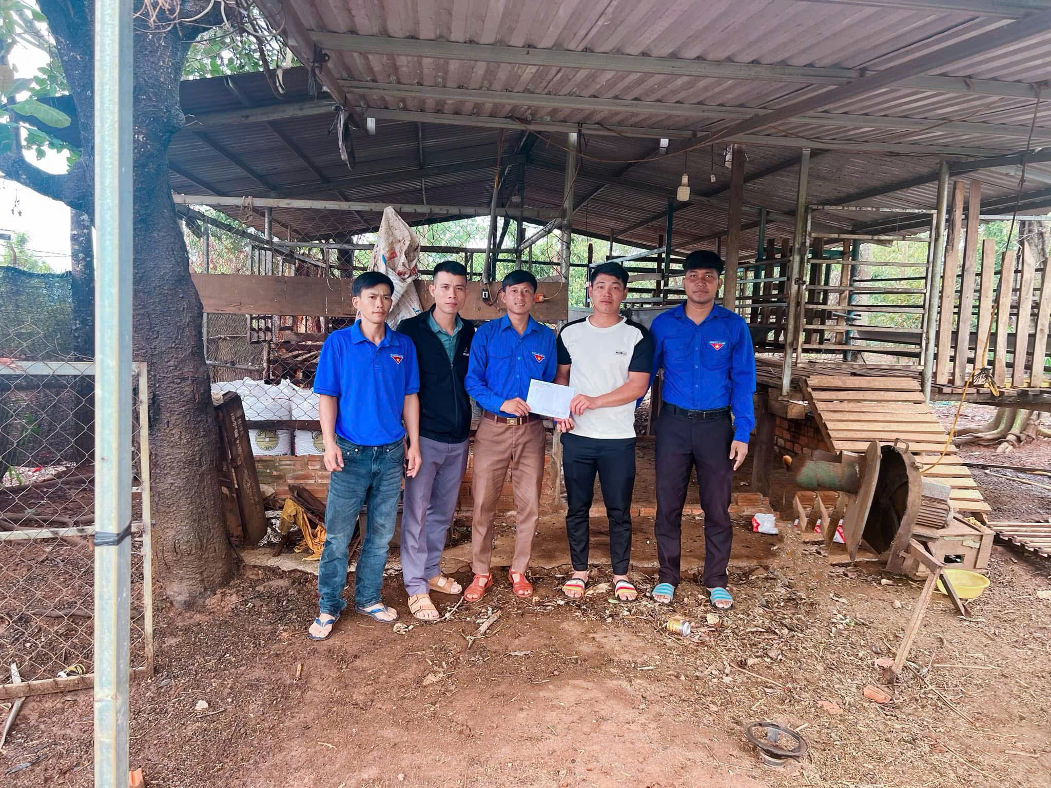 ĐOÀN THANH NIÊN ĐƯỢC HỖ TRỢ NGUỒN VAY VỐN NGÂN HÀNG CHÍNH SÁCH XÓA ĐÓI GIẢM NGHÈO