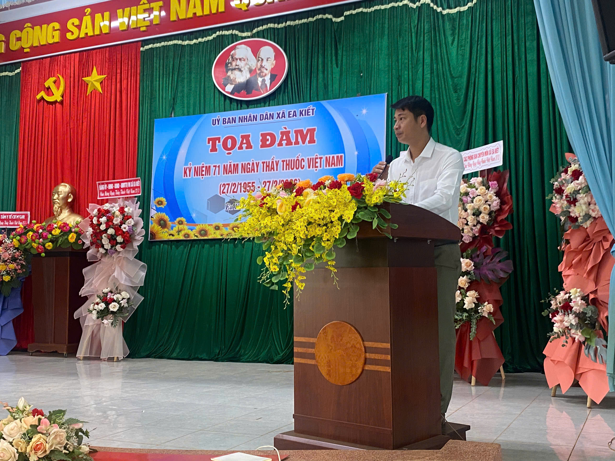 UBND xã Ea Kiết tổ chức buổi Toạ đàm kỷ niệm 71 năm Ngày thầy thuốc Việt Nam 27/2 (27/2/1955 - 27/2/2026)