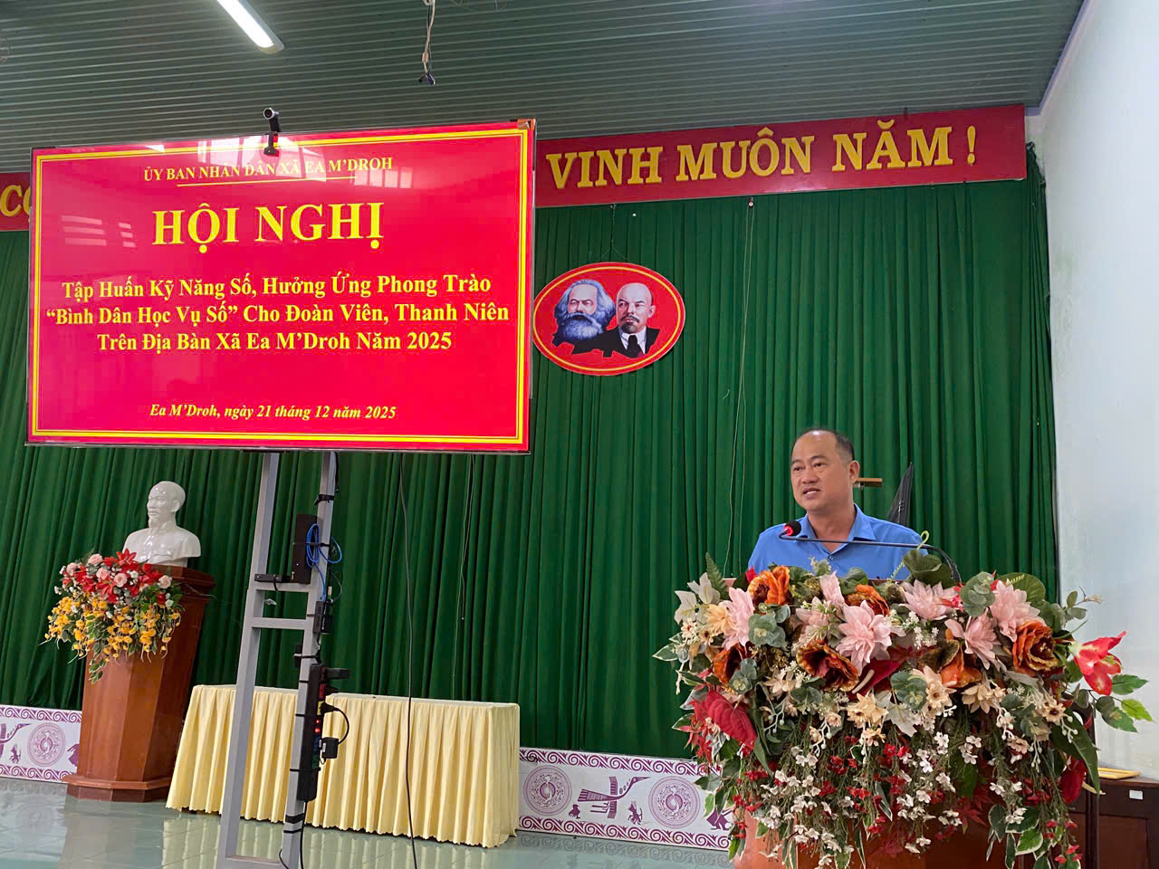 Hội nghị tập huấn kỹ năng số, hưởng ứng phong trào “Bình dân học vụ số” cho đoàn viên, thanh niên trên địa bàn xã năm 2025.