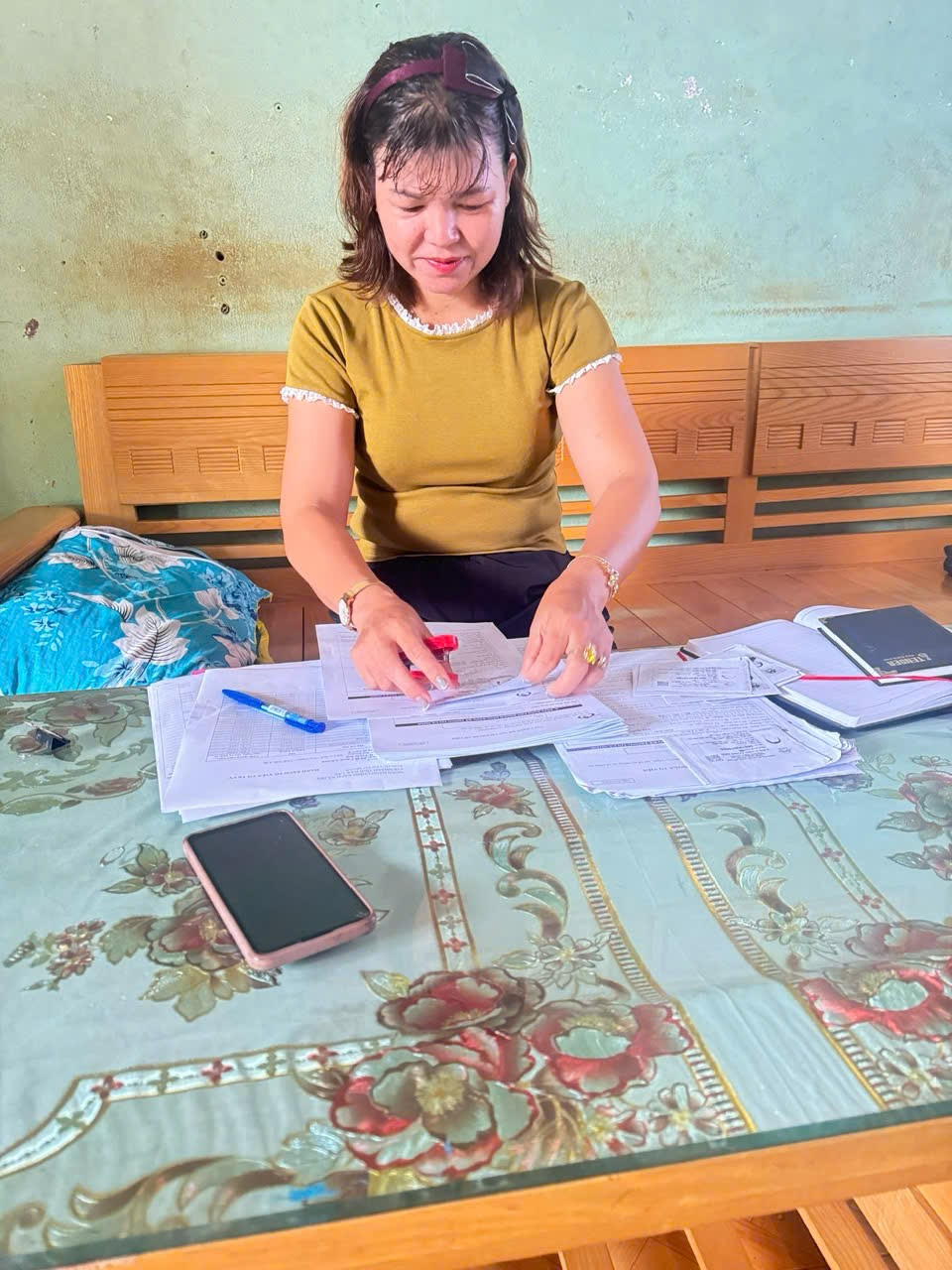 NGƯỜI TỔ TRƯỞNG TÂM HUYẾT, GƯƠNG MẪU VỚI HOẠT ĐỘNG TÍN DỤNG CHÍNH SÁCH